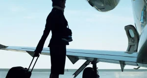Man gets 120 free flights after pretending to be a flight attendant Man gets 120 free flights after pretending to be a flight attendant