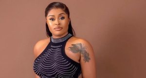 Sarah Martins blasts fan for age-shaming and marriage-shaming her Sarah Martins blasts fan for age-shaming and marriage-shaming her