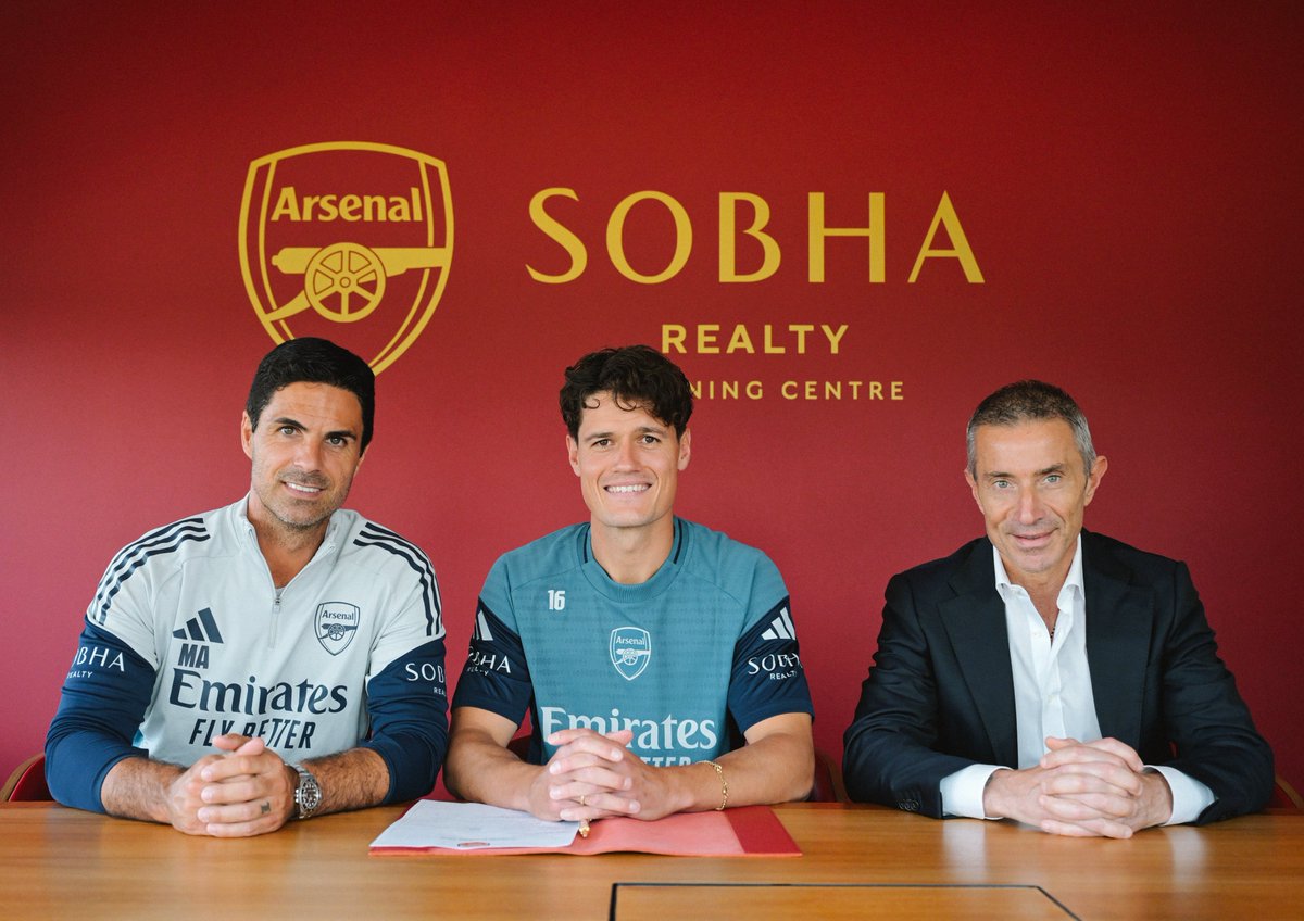Arsenal signs Christian Norgaard