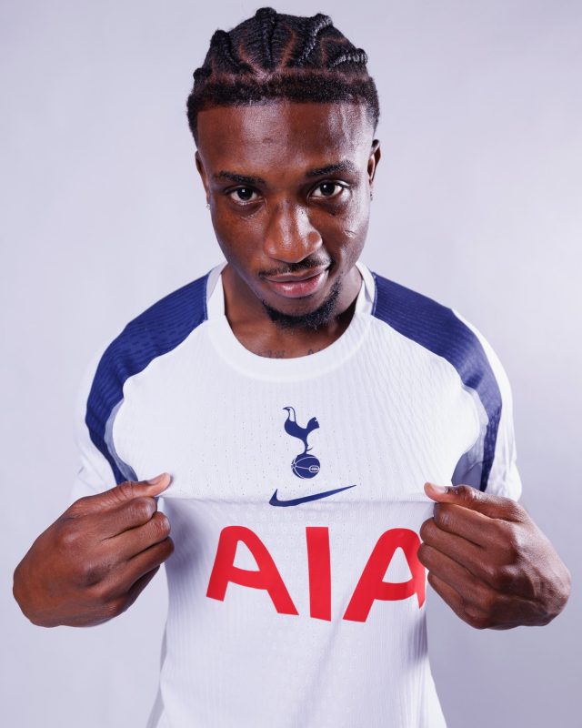 Tottenham signs Mohammed Kudus