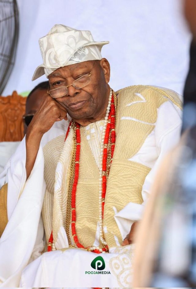 Awujale of Ijebuland is de.ad Awujale of Ijebuland is de.ad