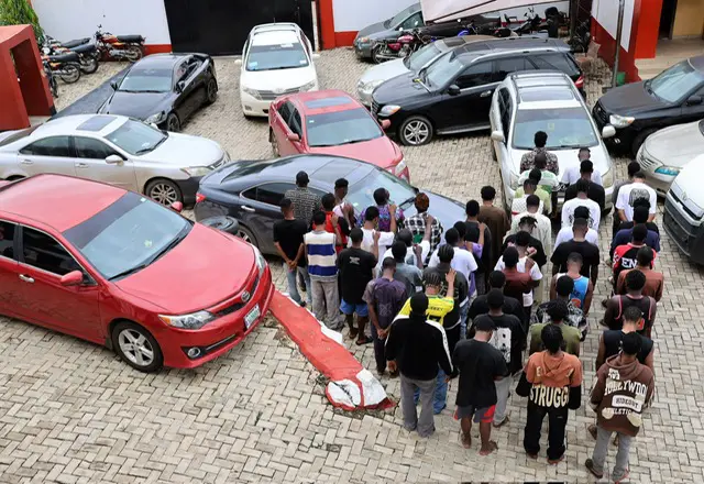 EFCC arrests 48 suspected internet fraudsters EFCC arrests 48 suspected internet fraudsters