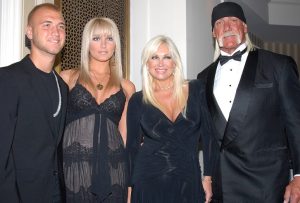 Hulk Hogan's ex breaks silence on his "shocking" de.ath