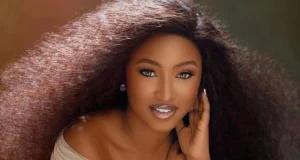 Taxi drivers ask me out – Kimoprah Men I like shy away from me – Kimoprah