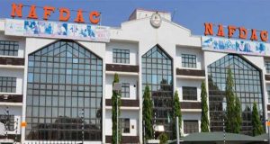 NAFDAC warns against use of excess hydroquinone in cosmetics NAFDAC warns against use of excess hydroquinone in cosmetics