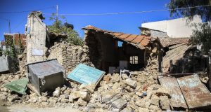 Powerful 5.3-magnitude earthquake rattles Greek holiday island Powerful 5.3-magnitude earthquake rattles Greek holiday island