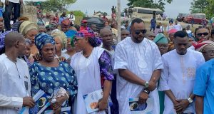 Odunlade Adekola buries father in Ekiti Odunlade Adekola buries father in Ekiti