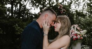 Taylor Swift and Travis Kelce announce engagement Taylor Swift and Travis Kelce announce engagement