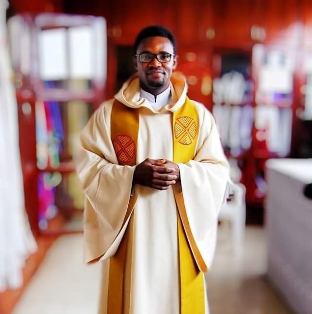 Catholic priest mocks a certain Anambra professor who supports Bulaba against Peter Obi