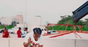 GWR: Hilda Baci washes giant pot to cook largest pot of Jollof GWR: Hilda Baci washes giant pot to cook largest pot of Jollof