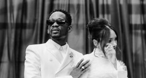Mr Eazi has never stained Temi’s white – Fan observes Mr Eazi has never stained Temi's white - Fan observes