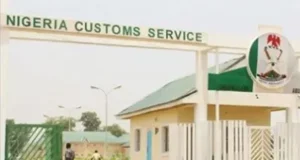 Apapa Customs set new record of N20.1bn daily revenue generation Apapa Customs set new record of N20.1bn daily revenue generation