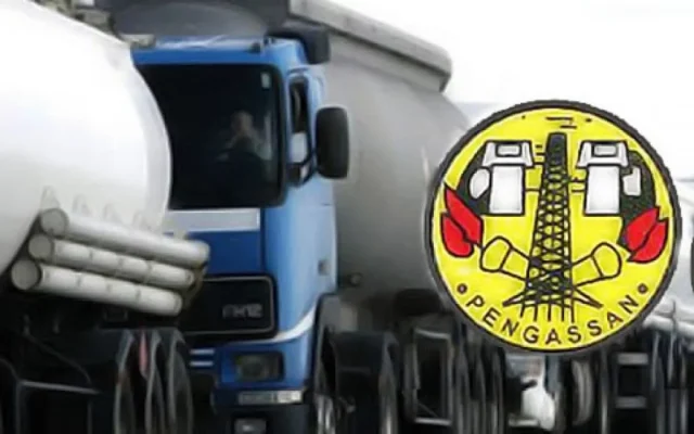 PENGASSAN shutdown supply of crude oil and gas to Dangote refinery PENGASSAN shutdown supply of crude oil and gas to Dangote refinery