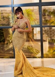 Lizzy Jay celebrates 30th birthday with new photos 