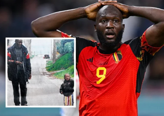 Romelu Lukaku loses father