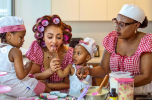 Rosy Meurer shares photos of her kids & grandma baking 