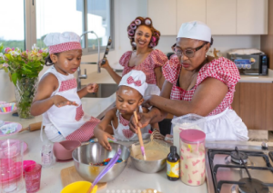 Rosy Meurer shares photos of her kids & grandma baking 