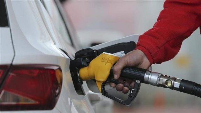 Russia extends fuel export ban