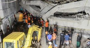 School collapse in Indonesia leaves three de.ad School collapse in Indonesia leaves three de.ad