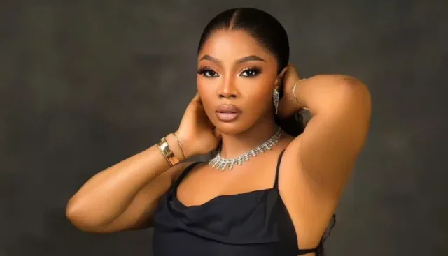 Toke Makinwa urges ladies to rise above pressure Toke Makinwa urges ladies to rise above pressure