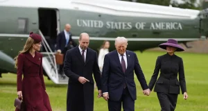 Trump welcomed by Prince William & Kate Middleton Trump welcomed by Prince William & Kate Middleton