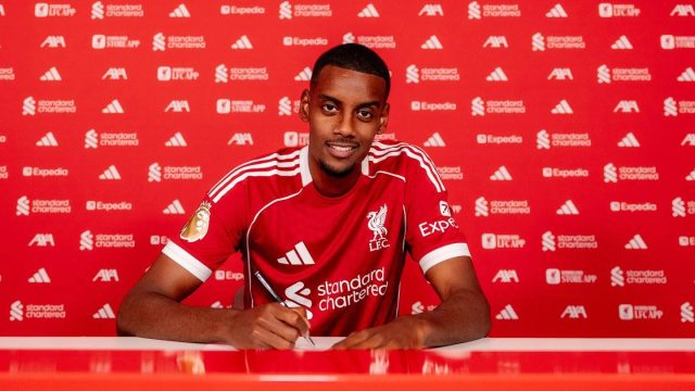 Alexander Isak joins Liverpool