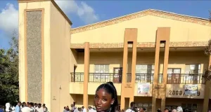Lady graduates as the only EKSU student in her department Lady graduates as the only EKSU student in her department