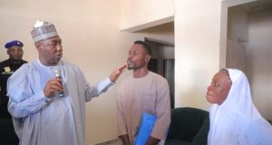 Governor Zulum gifts Anambra long-serving nurse a house in Borno Governor Zulum gifts Anambra long-serving nurse a house in Borno
