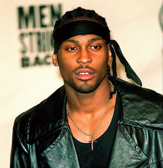 Award winning singer, D'Angelo is d8ad