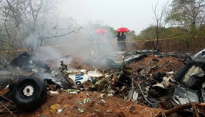 11 k!lled as tourist plane crashes in Kenya