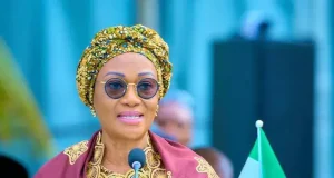 Remi Tinubu launches N2.55B sanitary pad distribution to schools Remi Tinubu launches N2.55B sanitary pad distribution in schools