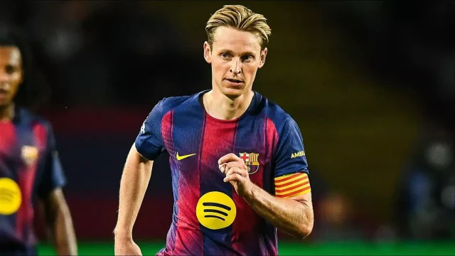 Frenkie De Jong signs new Barcelona contract until 2029
