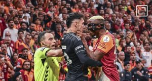 Victor Osimhen clashes with Besiktas player, Topcu during tie Victor Osimhen clashes with Besiktas player, Topcu during tie