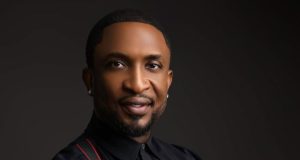 Fan thanks Darey Art Alade for covering his 2014 school fees Fan thanks Darey Art Alade for covering his 2014 school fees