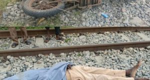 Train crushes dispatch rider in Lagos Train crushes dispatch rider in Lagos