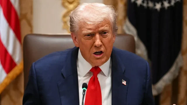 Trump warns Hamas not to breach Gaza deal Trump warns Hamas not to breach Gaza deal