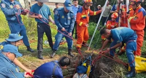 Woman clings to life for 54 hours after falling into snake-filled well Woman clings to life