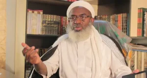 Sheikh Gumi slams critics who called for arrest for defending bandits Sheikh Gumi fires back at critics who called for arrest for defending bandits