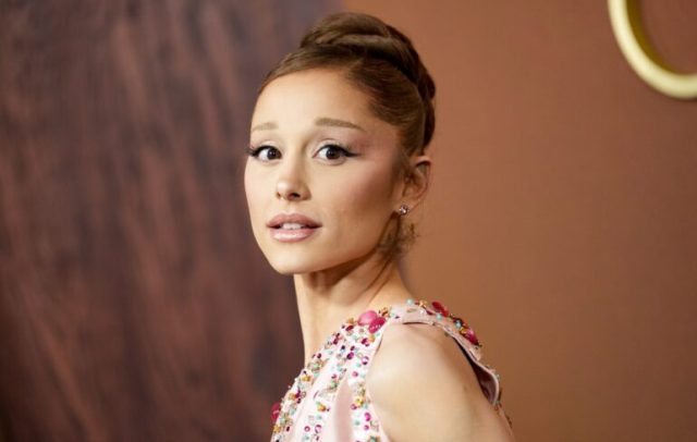 Ariana Grande tests positive for COVID Ariana Grande tests positive for COVID