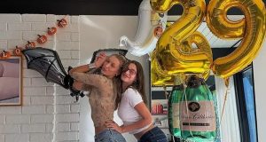 Bella Hadid privately celebrates 29th birthday Bella Hadid privately celebrates 29th birthday