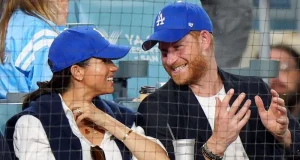 Harry apologises to Canada for wearing LA Dodgers cap Harry apologises to Canada for wearing LA Dodgers cap during World Series