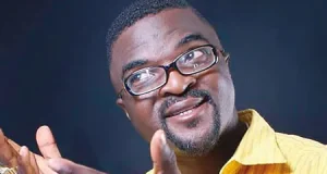 Thugs attack Obesere at burial ceremony Thugs attack Obesere at burial ceremony