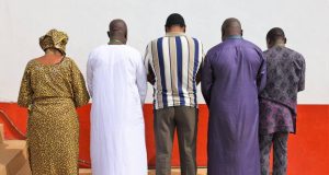 EFCC arrests fraudsters with FAKE $3.4m, €280,000 EFCC arrests herbalists with $3.4million, €280,000