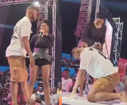 Tiwa Savage gifts fan $1,000 on stage 