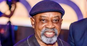 EFCC arrest Chris Ngige in Abuja EFCC arrest Chris Ngige in Abuja