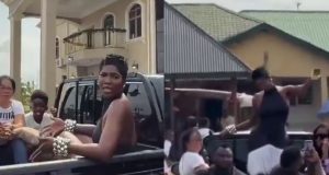 Tiwa Savage roasts fan who mocked her for using truck Tiwa Savage roasts fan who mocked her for using truck