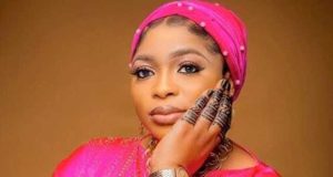 Kemi Afolabi appeals for help to find long lost friend Kemi Afolabi appeals for help to find long lost friend