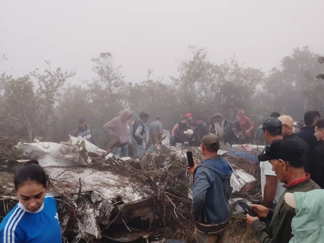 Lawmaker, 14 others d!e in Colombia plane crash Lawmaker, 14 others d!e in Colombia plane crash