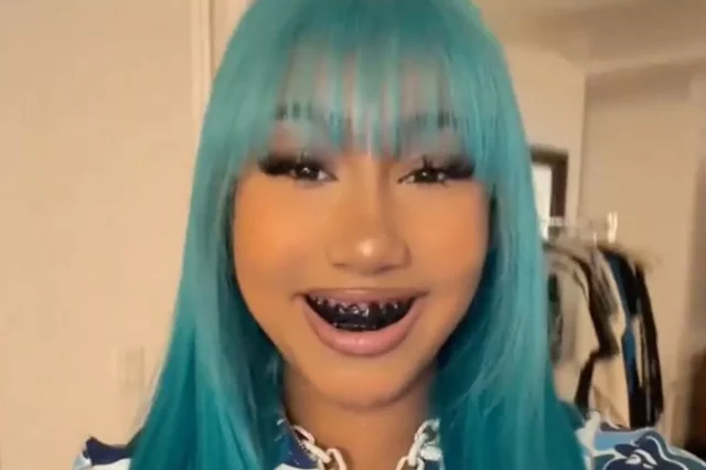 North West shows off new bridge piercing North West shows off new bridge piercing