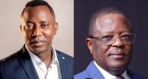 Sowore confronts Umahi at FCT Police Command Sowore confronts Umahi at FCT Police Command